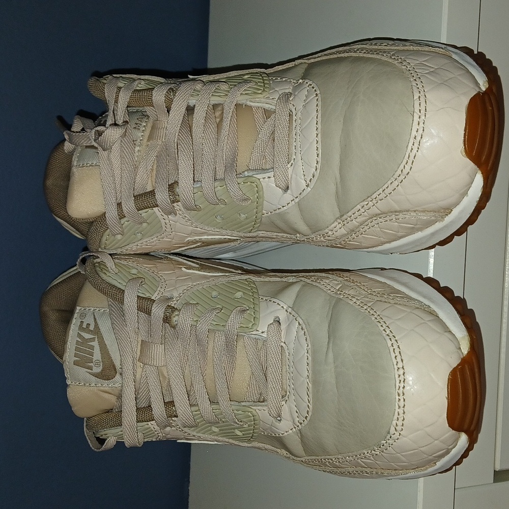 Nike Air Max Textured Cream Sneakers - Picture 5 of 7